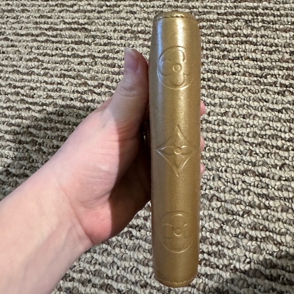 Louis Vuitton Authenticated Wallet EUC - Picture 10 of 11